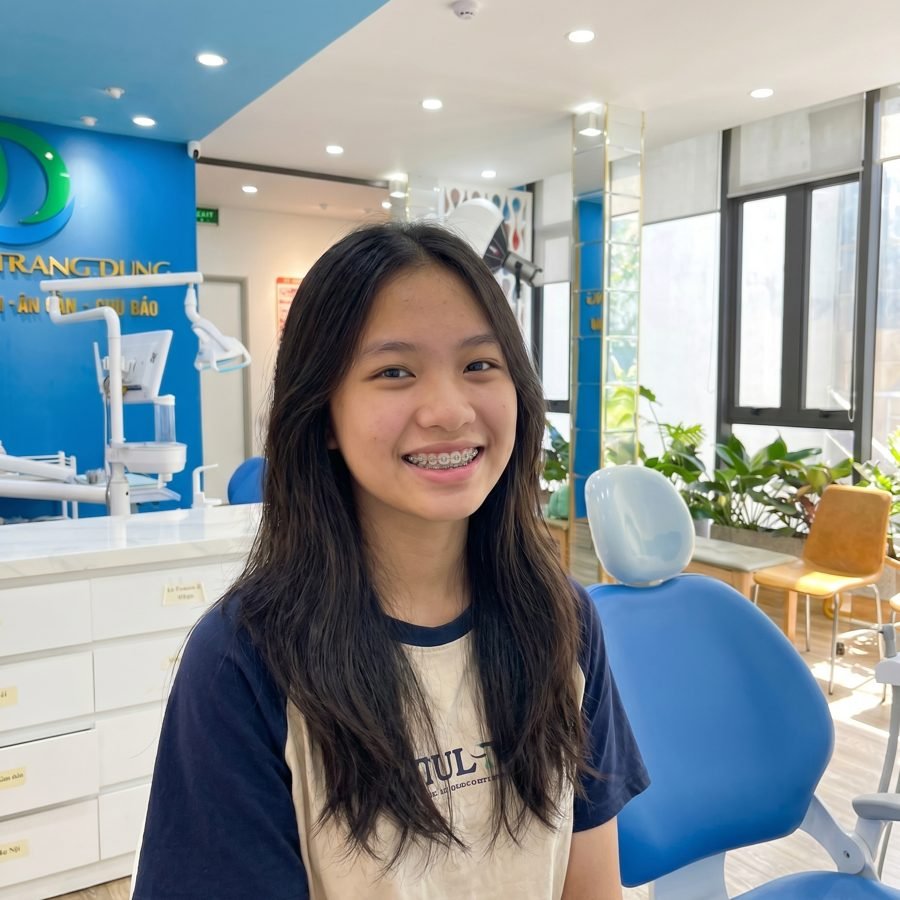 Nụ cười tự tin tuổi teen